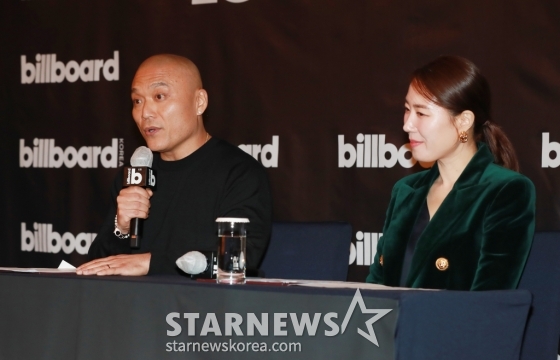 마이크 반 빌보드 본사 CEO, 김유나 빌보드 코리아 대표가 15일 오후 조선 팰리스 서울 강남에서 진행된 기자회견에서 인사말을 하고 있다. 2024.04.15 [스타뉴스]