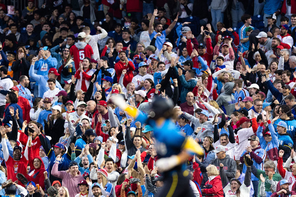 야구장을 가득 메운 필라델피아 필리스 팬들 [로이터]